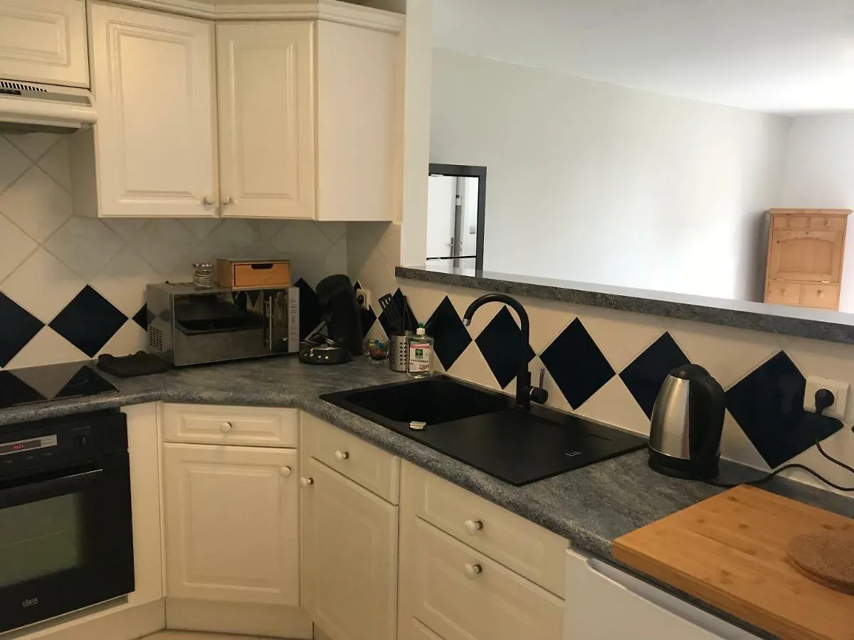 Apartament Maison Loubiere Pourrieres Francja