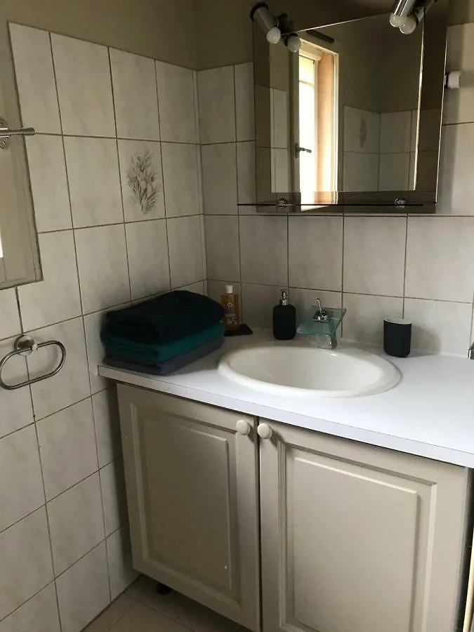 Apartament Maison Loubiere Pourrieres Francja